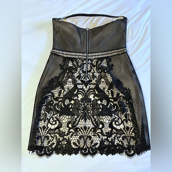 Express Black Strapless Lace Dress - Picture 5 of 6